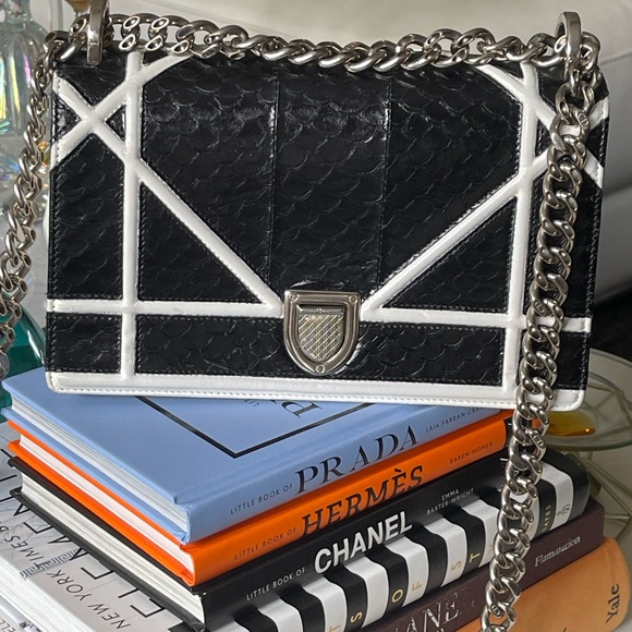 Dior Black Leather and White Shoulder Bag - Picture 1 of 16